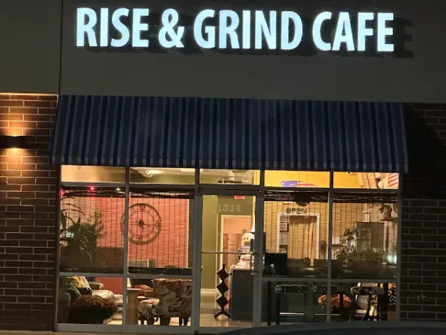 Rise & Grind Cafe — our visit